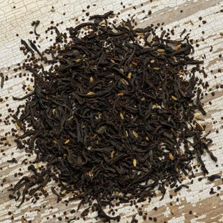 A full flavored black tea with a hint of orange and warming spices. 
Our tea sacs infuse a flavorful 16-ounce mug or travel-sized cup.  
Ingredients
Ceylon, Assam, Anise, Natural Orange and Cinnamon Flavor
Contains Caffeine 